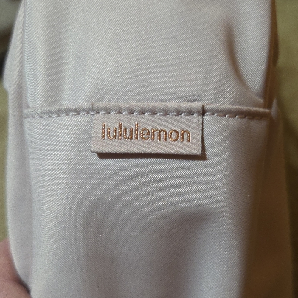 lululemon athletica Light Blush Shoulder Hobo Bag NWT Pink - Picture 7 of 7